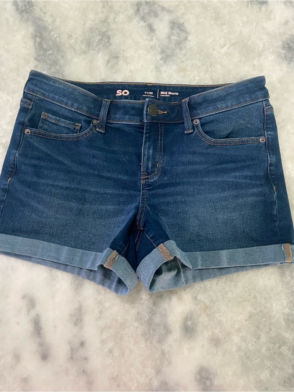SO Dark Blue Denim Midi Shorts Sz 30 waist (11)